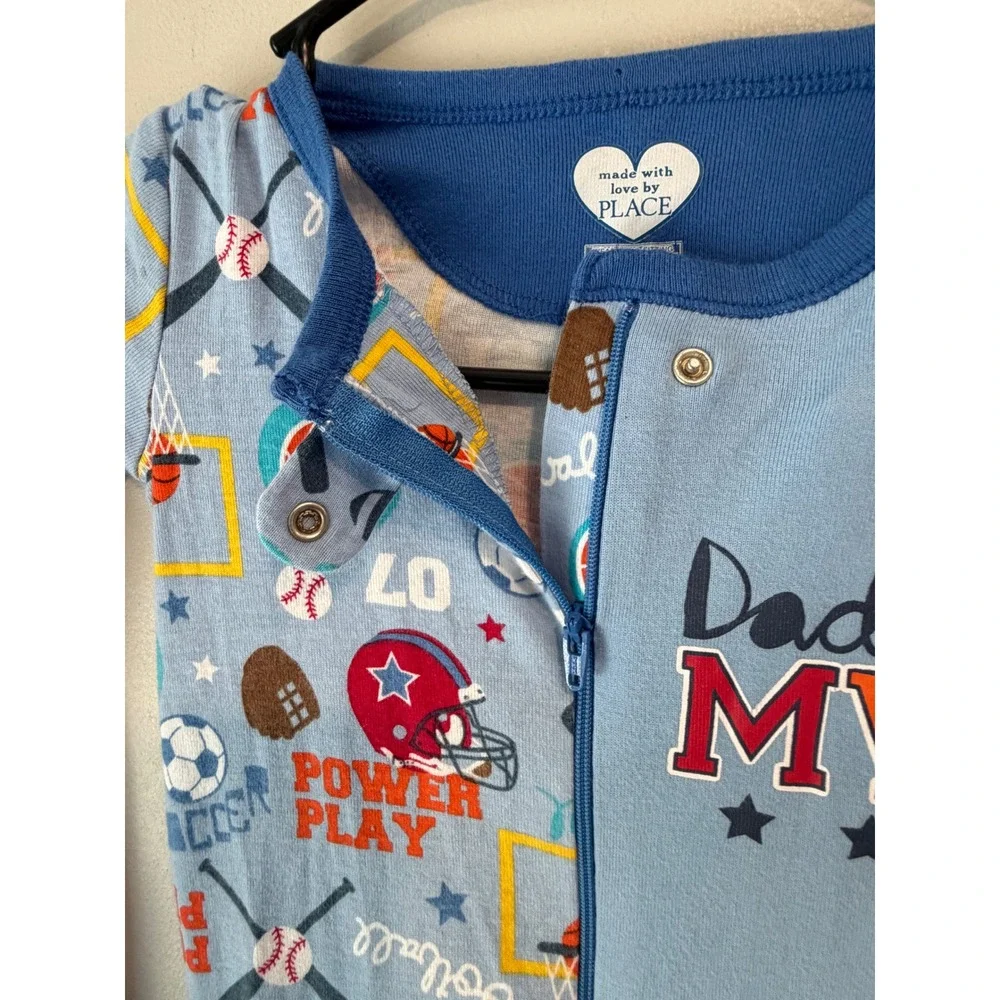 The Childrens Place Boys Blue Daddys MVP Sports Print Footed Pajamas 5T 1167